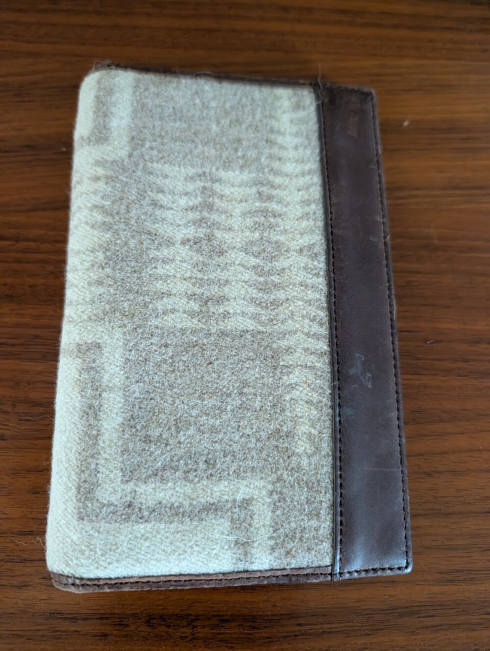 Pendleton San Tribal Leather Bifold Wallet 7" x 4"  Pre Owned